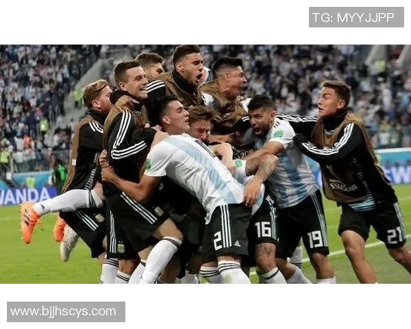 沙拿在粤语足球界的崛起与成就探讨 沙拿在粤语足球界的崛起与成就探讨