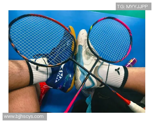 羽毛球装备选购指南:如何选择适合的球袜提升运动表现 羽毛球装备选购指南:如何选择适合的球袜提升运动表现