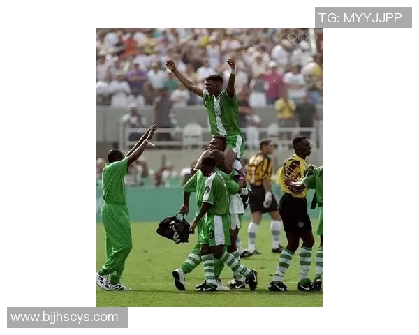 足球明星破空的传奇故事与成就揭秘 足球明星破空的传奇故事与成就揭秘